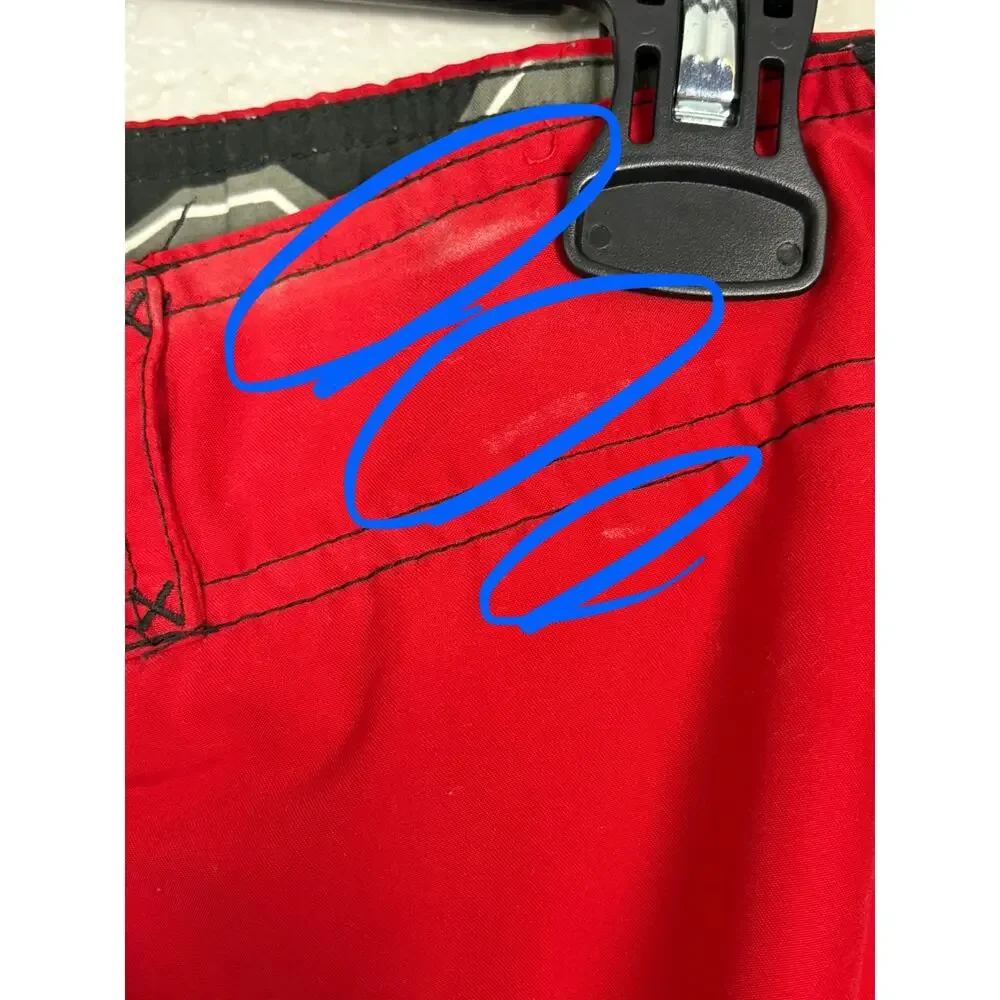 Arizona Jean Company Mens Size XL Red Black Floral Mesh Lined Swim Trunks Shorts
